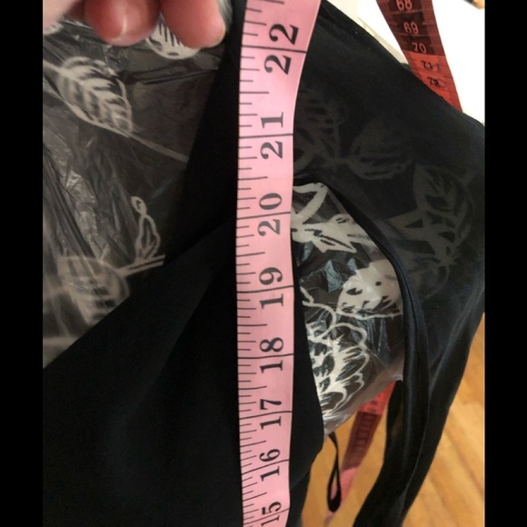 Express  large V neck w/attached sheer scarf that can be tied or wrapped NWOT - Picture 7 of 14